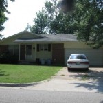 Picture of front of 208 S 101st E Ave Tulsa 74128
